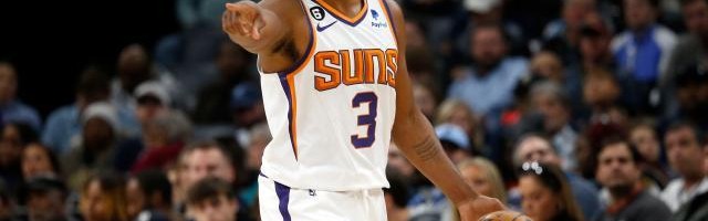 Kaiyun Sports-7战6败进攻乏力！缺少布克，太阳寸步难行