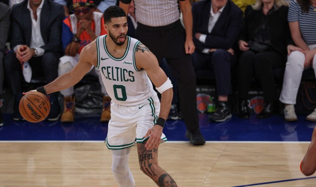 体育赛事-东部第三！队记：塔图姆计划在二月和三月全力以赴 争取早日复出