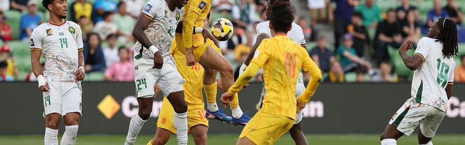 开云体育-邵佳一首败！媒体人热议：FIFA系列赛没白来，国足挂上前进档