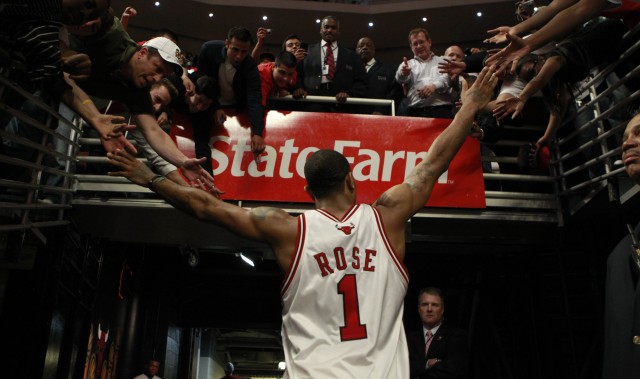 app下载-韦德：总体看乔丹对芝加哥影响大过罗斯 后者对当地孩子影响更大